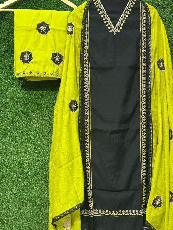 Pure Muslin Celebrity Suit - Image 2