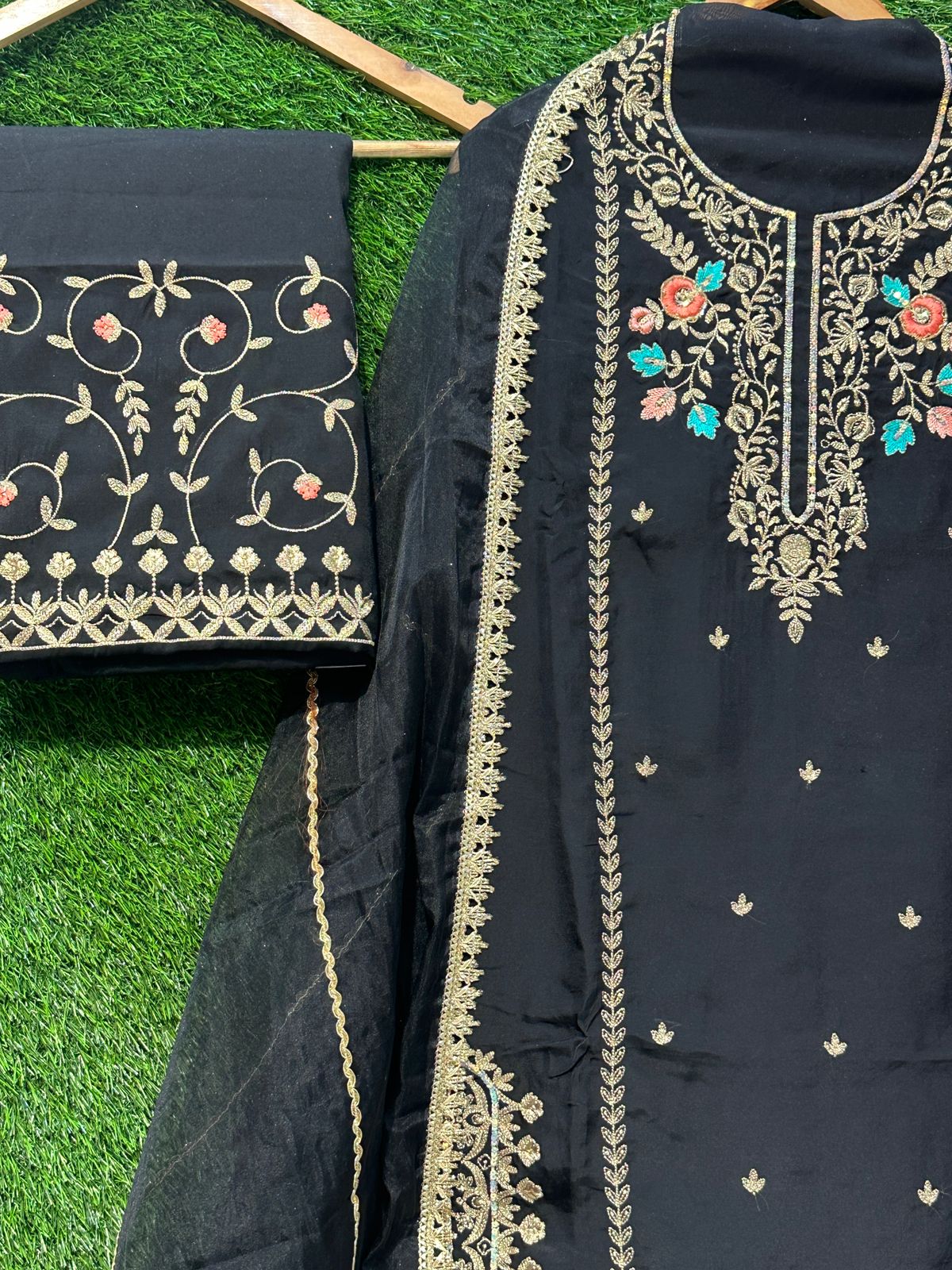 Beautiful Partywear Suit