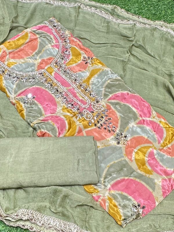 Beautiful Organza Suit - Image 2