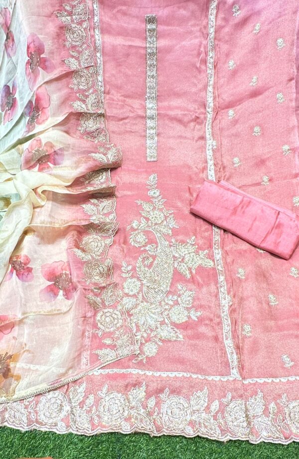 Beautiful Partywear  Look Suit - Image 2