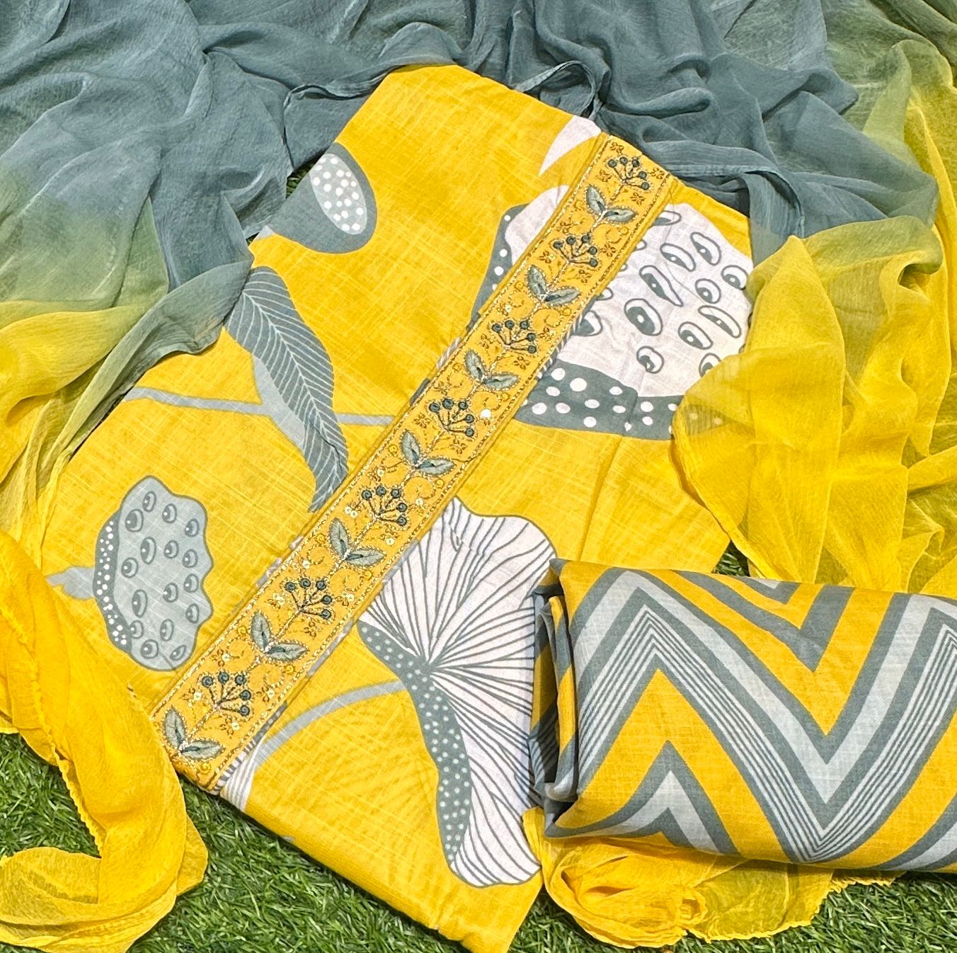 Solo Slub Cotton Suit