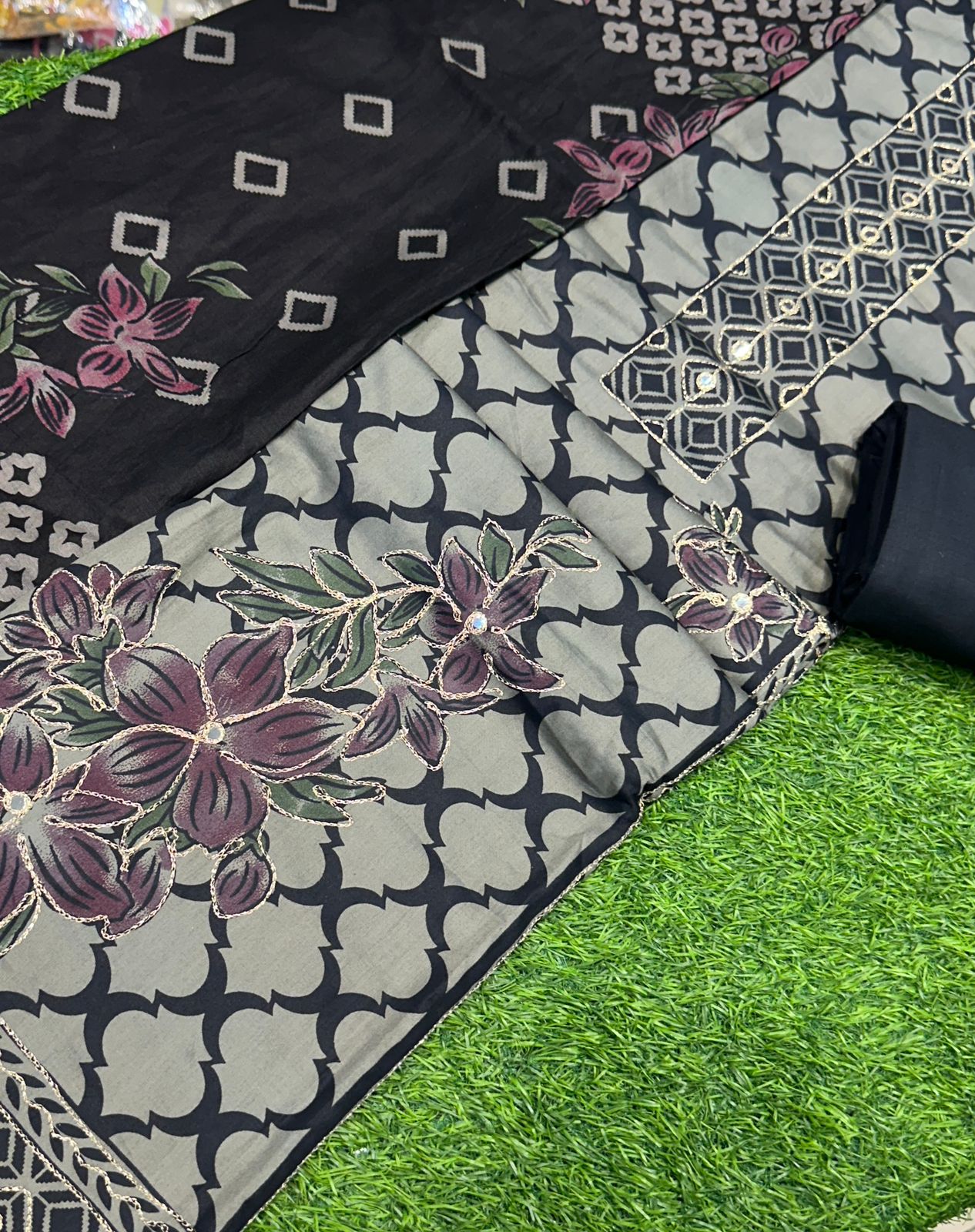 Solo Jaam Cotton Suit
